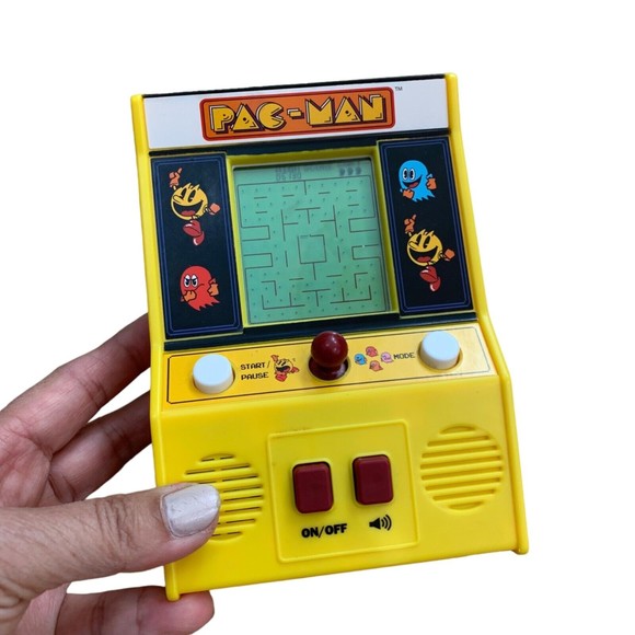 Arcade Classics Pac-Man Retro Mini Arcade Game - Picture 2 of 7